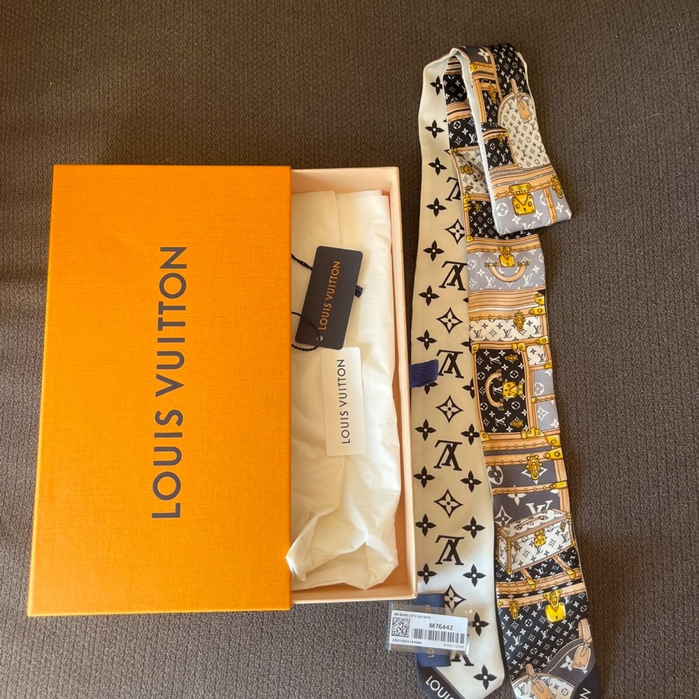 LV twilly